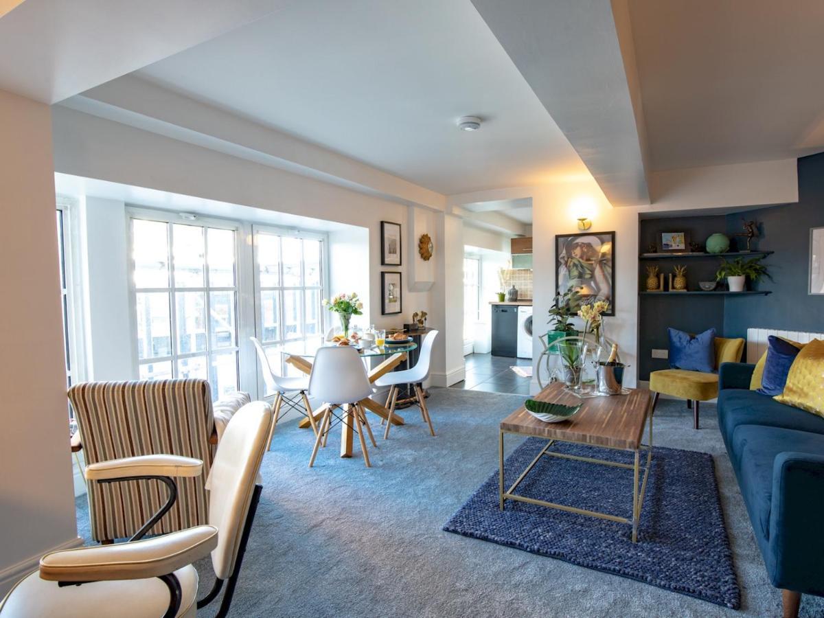 Pass The Keys Art Deco Inspired Apartment With Roof Top Views Шрусбері Екстер'єр фото